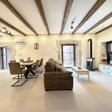 Casa Rossa Ac, Wifi, Prodol - Croazia * Manjadvorci
