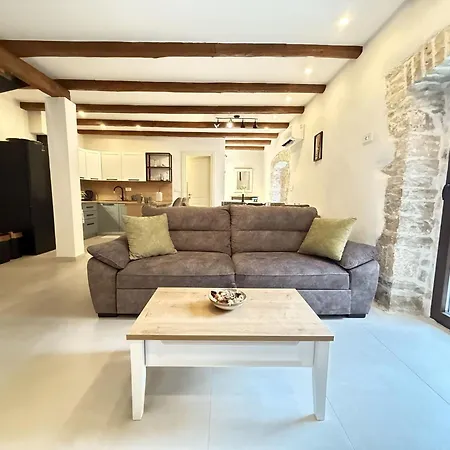 Casa Rossa Ac, Wifi, Prodol - Croazia Villa Manjadvorci