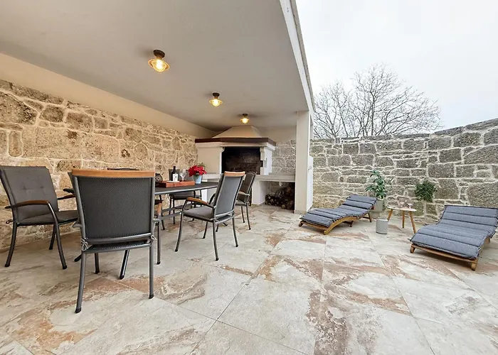 Casa Rossa Ac, Wifi, Prodol - Croazia * Manjadvorci