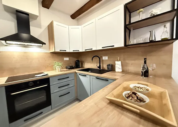 Casa Rossa Ac, Wifi, Prodol - Croazia Villa